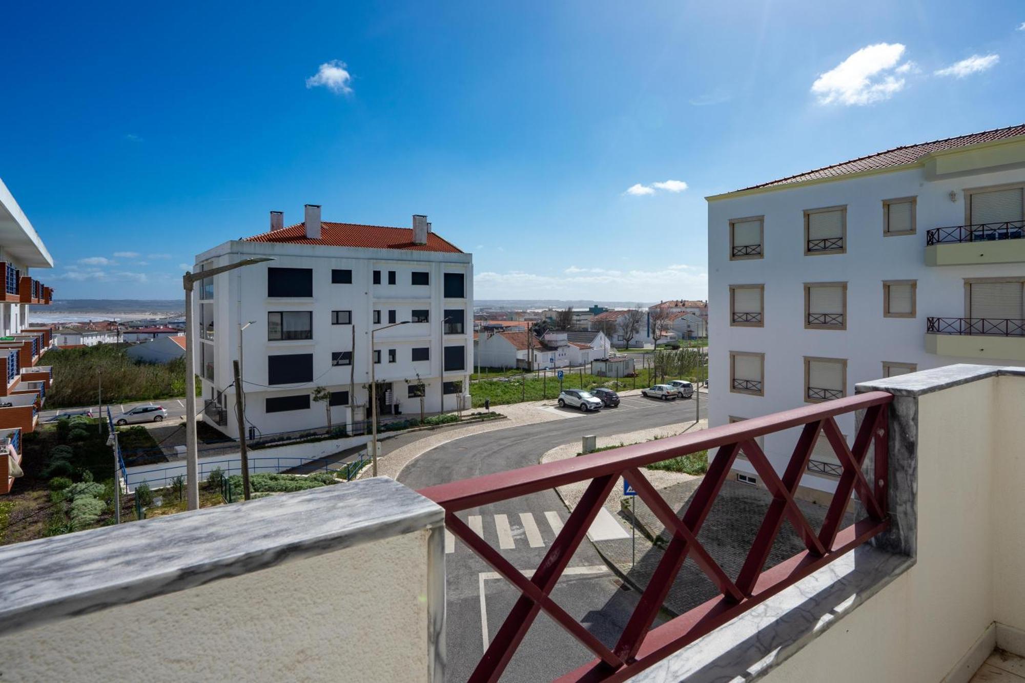 Sun & Surf Peniche